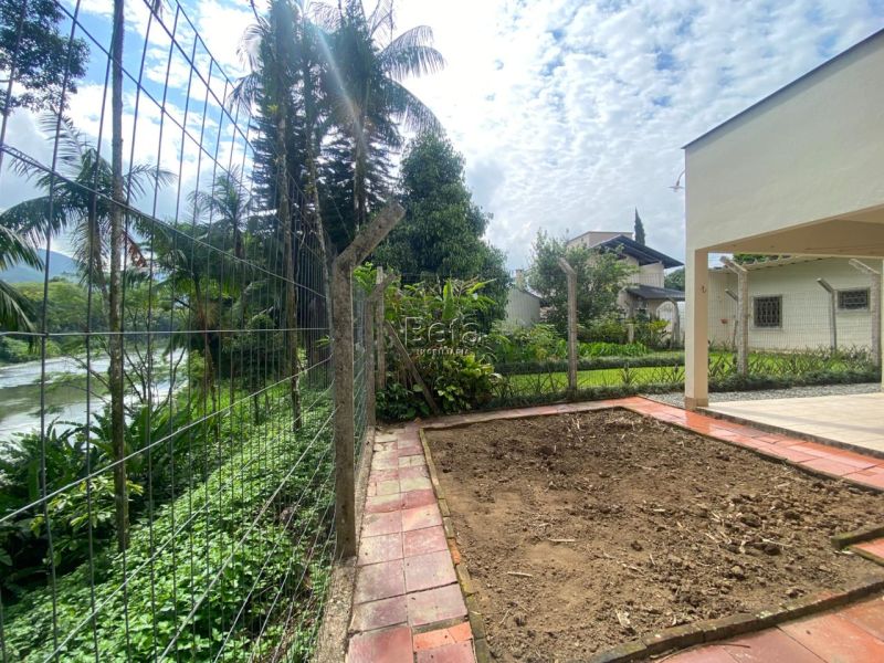 Casa para alugar no bairro AGUA VERDE