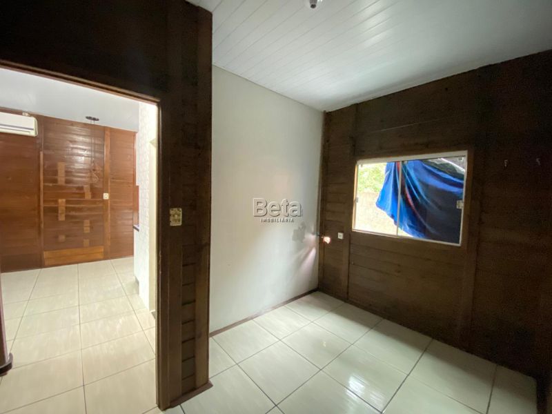 Casa para alugar no bairro RIBEIRÃO CAVALO