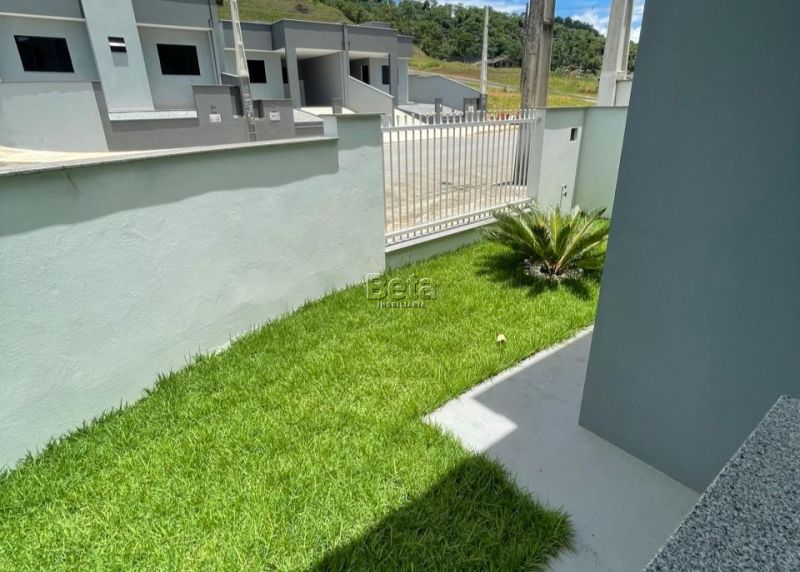 Casa para alugar no bairro JARAGUA 99
