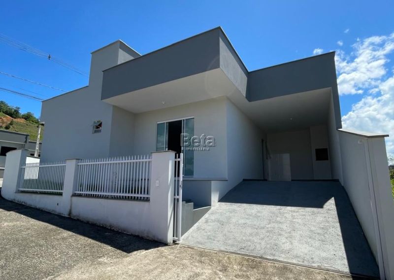 Casa para alugar no bairro JARAGUA 99