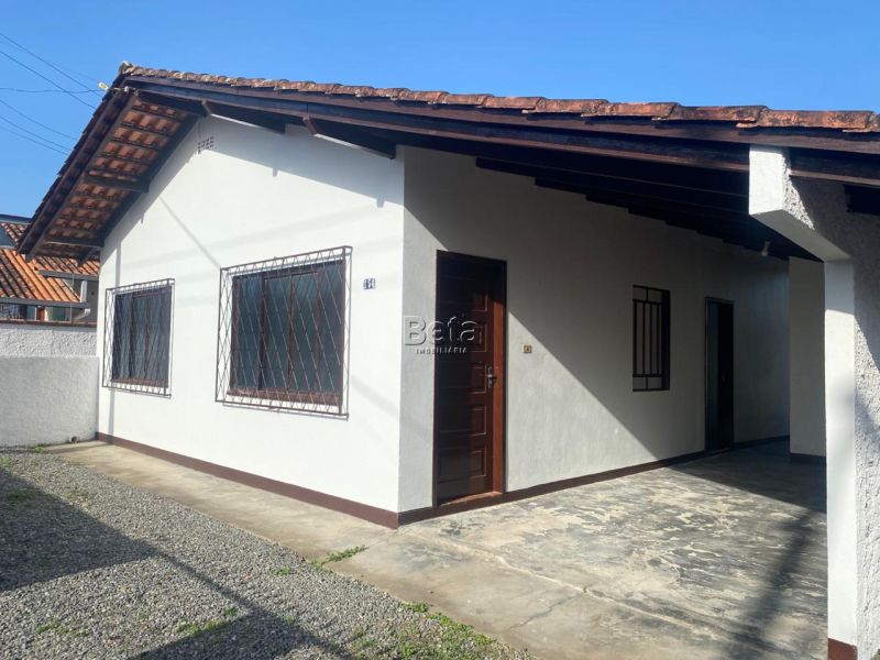 Casa para alugar no bairro AGUA VERDE