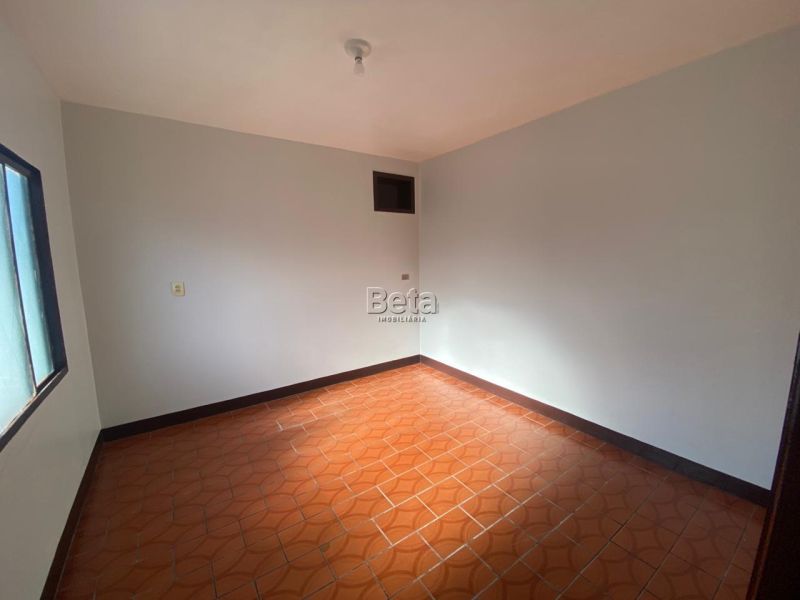 Casa para alugar no bairro AGUA VERDE