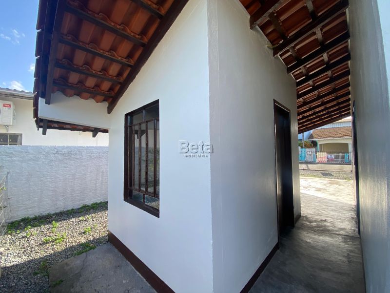 Casa para alugar no bairro AGUA VERDE
