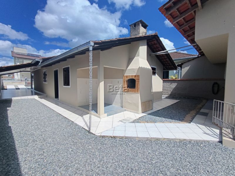 Casa para alugar no bairro ILHA DA FIGUEIRA