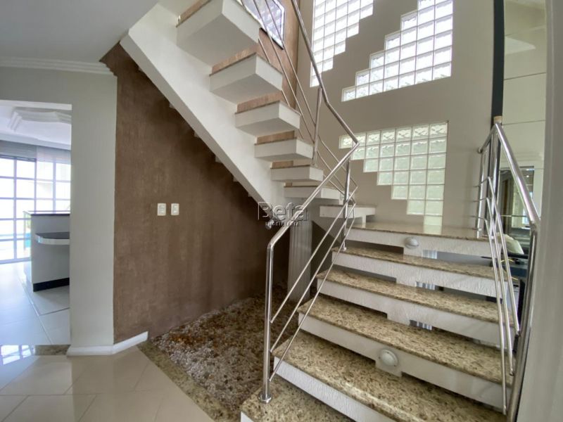 Casa para alugar no bairro VILA LENZI