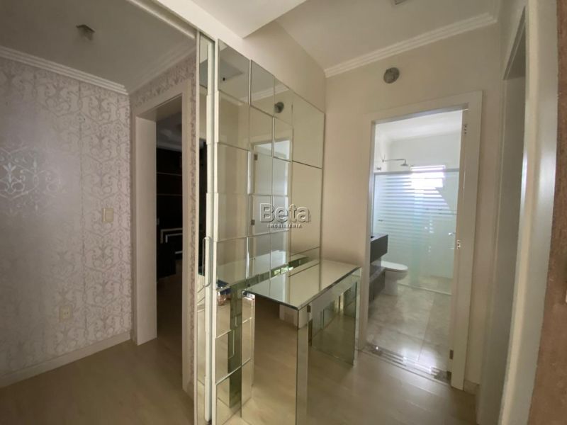 Casa para alugar no bairro VILA LENZI