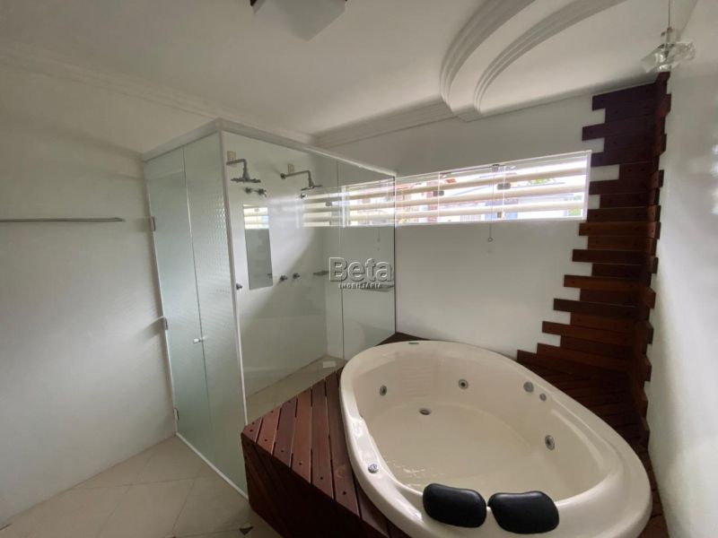 Casa para alugar no bairro VILA LENZI