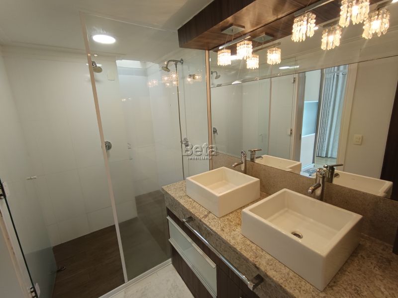 Apto para alugar no bairro CENTRO