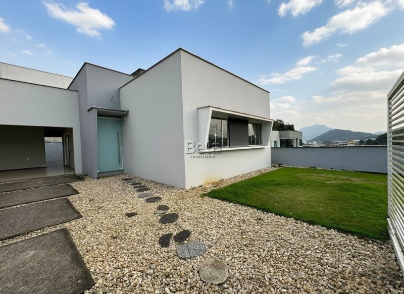 Casa para alugar no bairro JARAGUA ESQUERDO