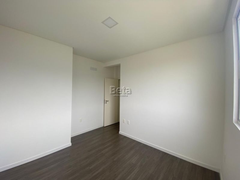 Apto para alugar no bairro JARAGUA ESQUERDO