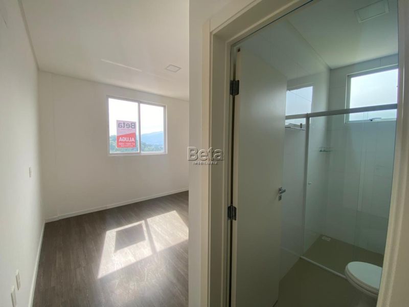 Apto para alugar no bairro JARAGUA ESQUERDO