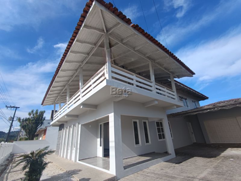 Casa 8 quartos  no bairro Centro em Jaragua Do Sul