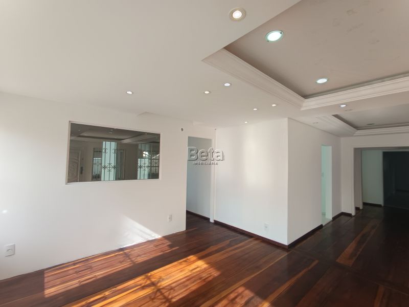 Casa 8 quartos  no bairro Centro em Jaragua Do Sul