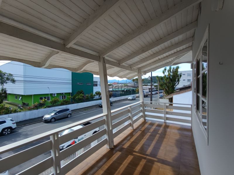 Casa 8 quartos  no bairro Centro em Jaragua Do Sul