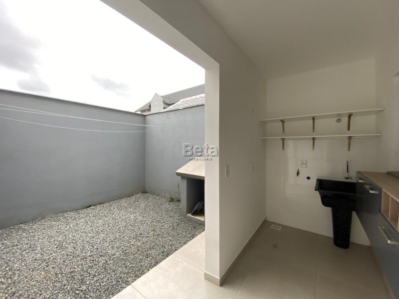 Casa para alugar no bairro JARAGUA ESQUERDO