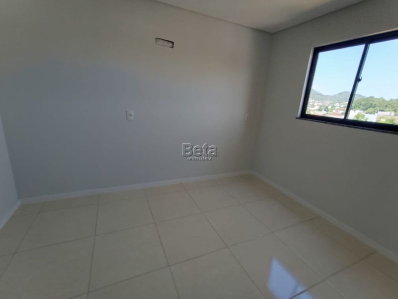 Apto para alugar no bairro IMIGRANTES