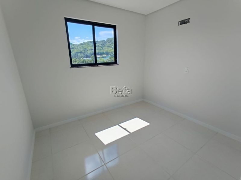 Apto para alugar no bairro IMIGRANTES