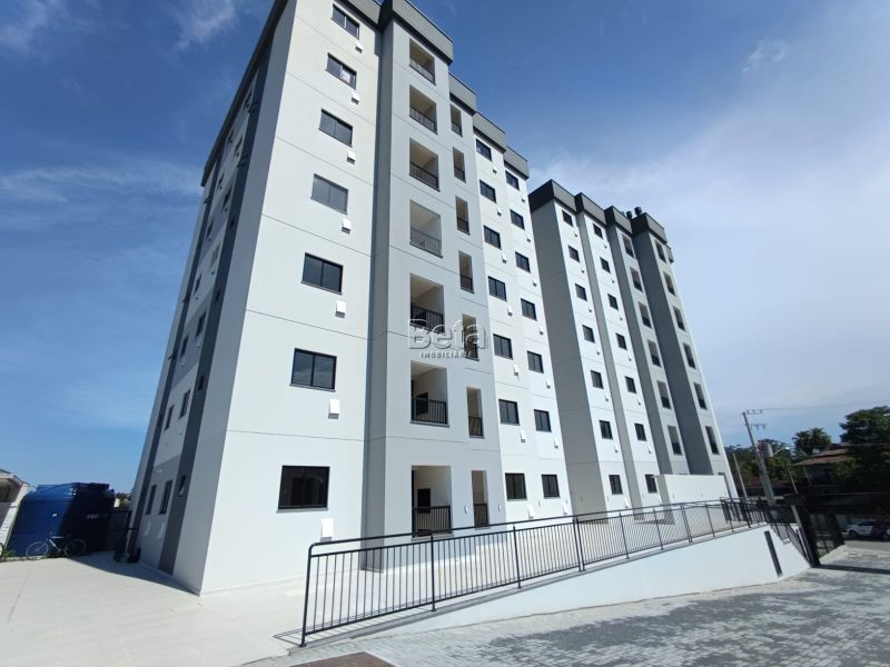 Apto para alugar no bairro IMIGRANTES