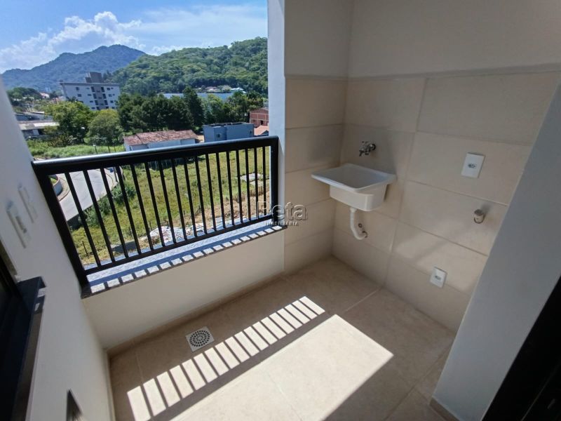 Apto para alugar no bairro IMIGRANTES