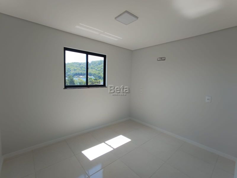 Apto para alugar no bairro IMIGRANTES