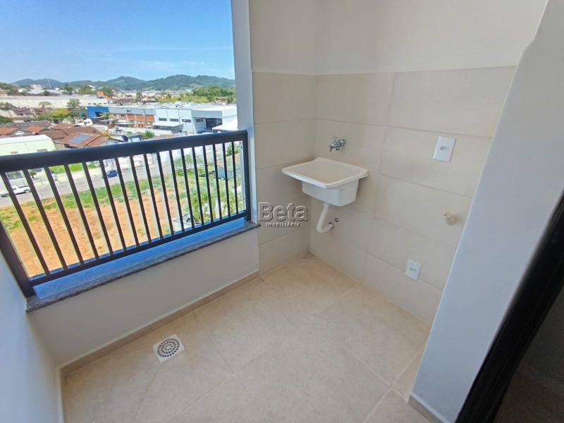 Apto para alugar no bairro IMIGRANTES