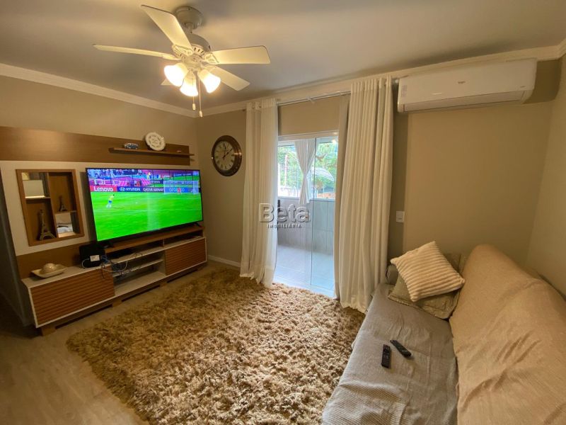 Apto para alugar no bairro CZERNIEWICZ