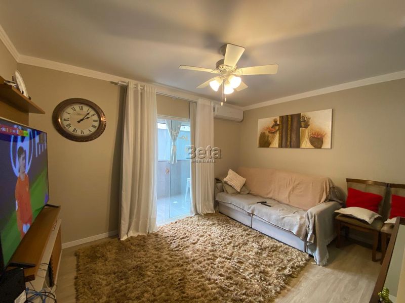 Apto para alugar no bairro CZERNIEWICZ