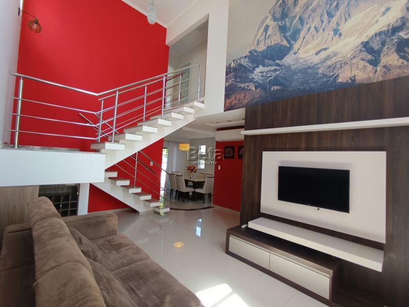 Casa 3 quartos  no bairro Barra Do Rio Cerro em Jaragua Do Sul