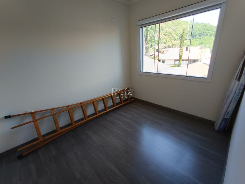 Casa 3 quartos  no bairro Barra Do Rio Cerro em Jaragua Do Sul