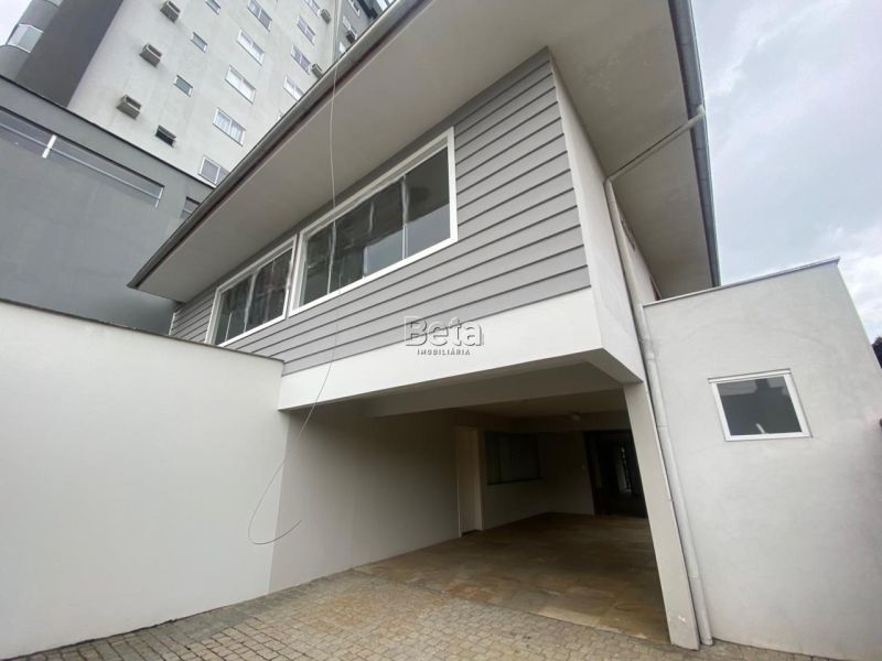 Casa 4 quartos  no bairro Centro em Jaragua Do Sul