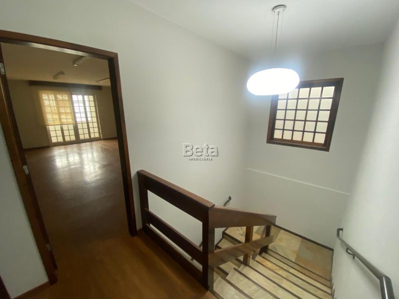 Casa 4 quartos  no bairro Centro em Jaragua Do Sul