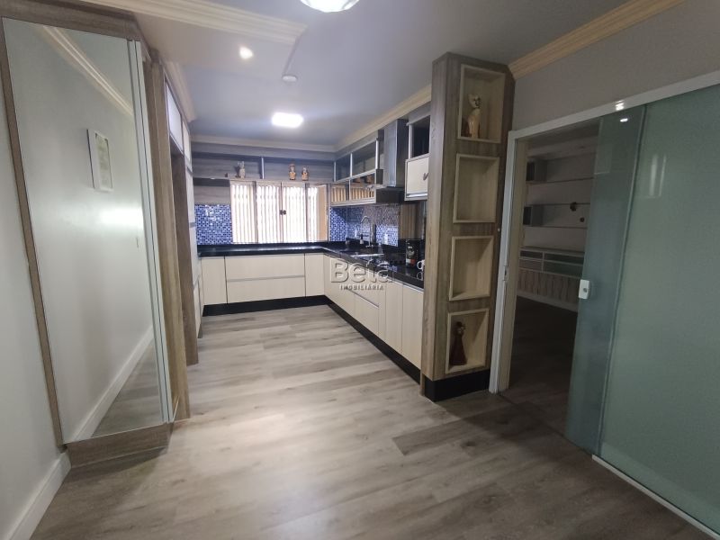 Apto 2 quartos  no bairro Centro em Guaramirim