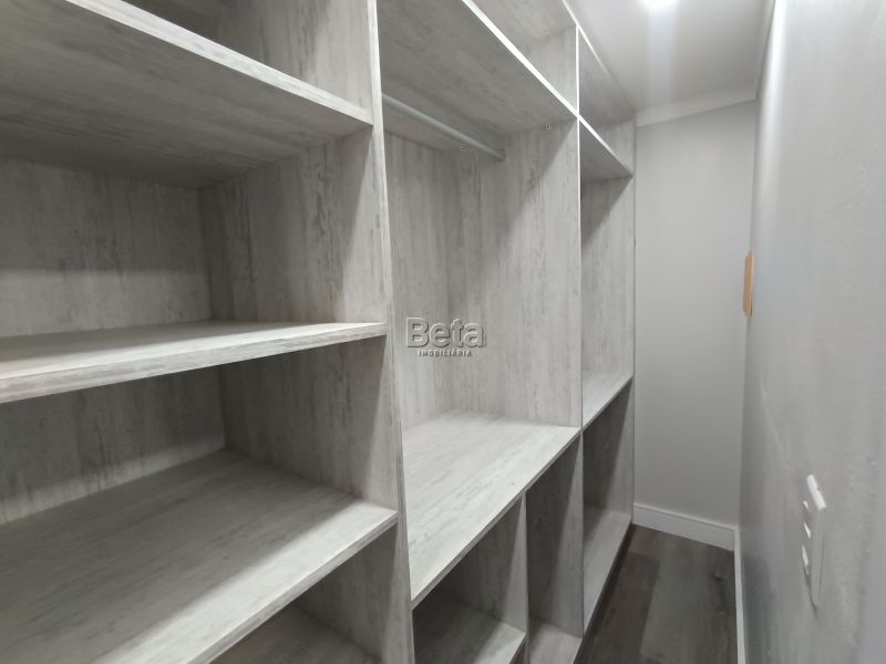 Apto 2 quartos  no bairro Centro em Guaramirim