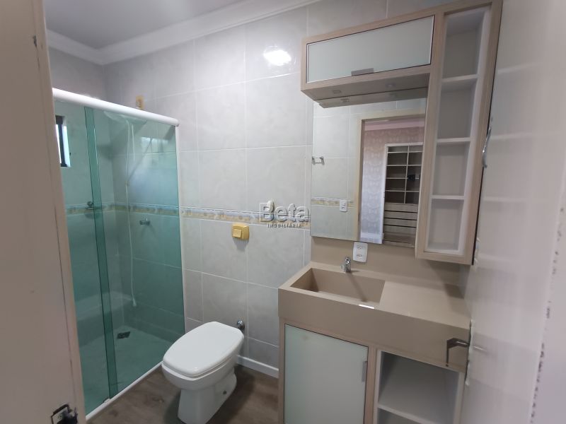 Apto 2 quartos  no bairro Centro em Guaramirim