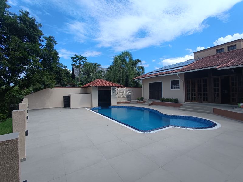 Casa 4 quartos  no bairro Rau em Jaragua Do Sul