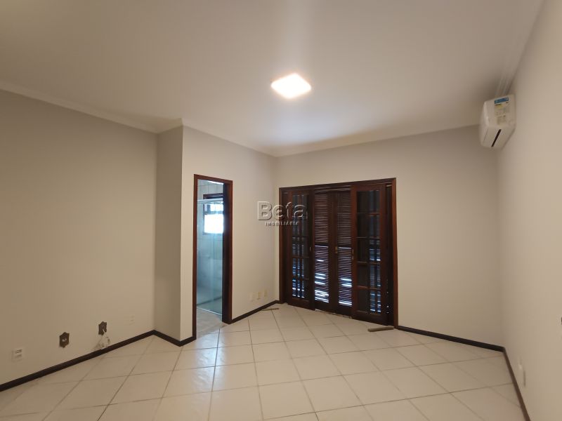 Casa 4 quartos  no bairro Rau em Jaragua Do Sul