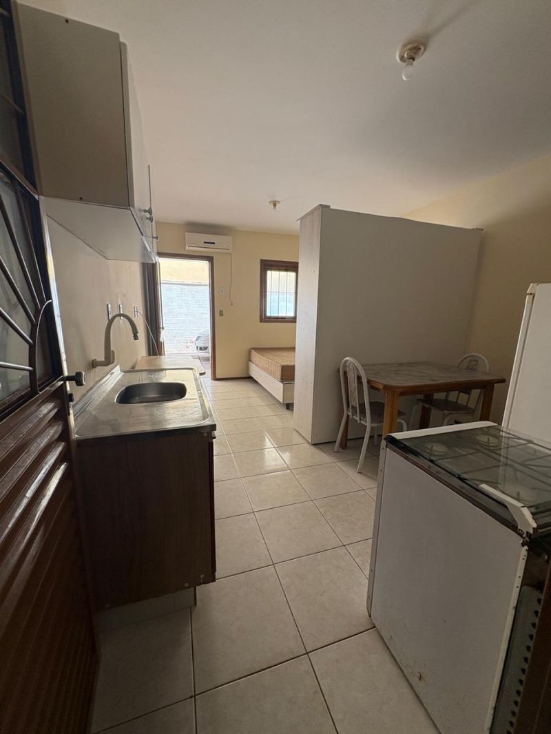 Kit / JK 1 quarto  no bairro SAO JOSE em CANOAS
