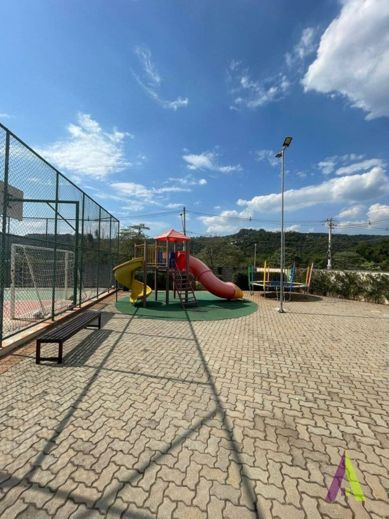 Apartamento Garden em Condomínio Clube em São Roque!