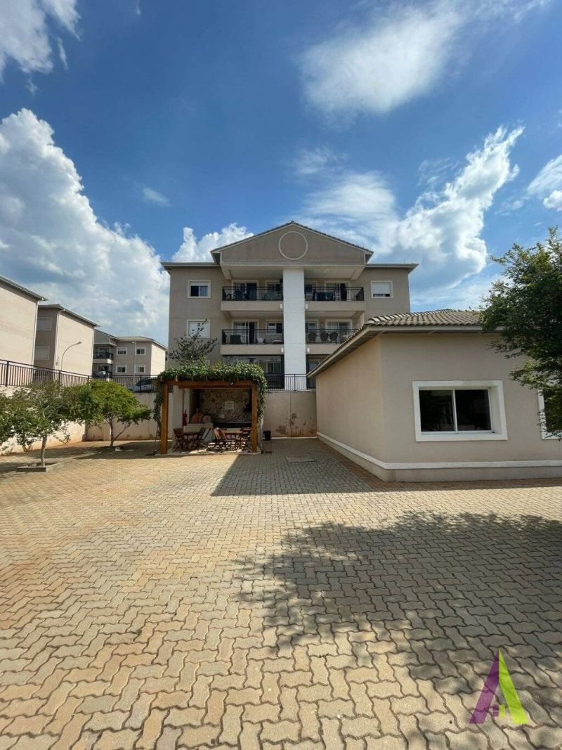 Apartamento Garden em Condomínio Clube em São Roque!