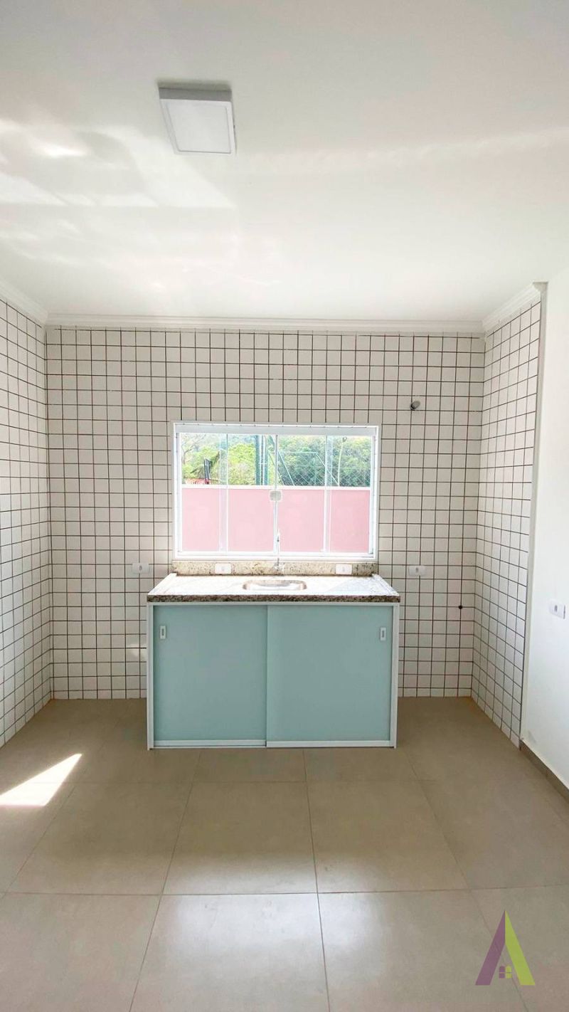 Sobrado em Condomínio Fechado de São Roque!