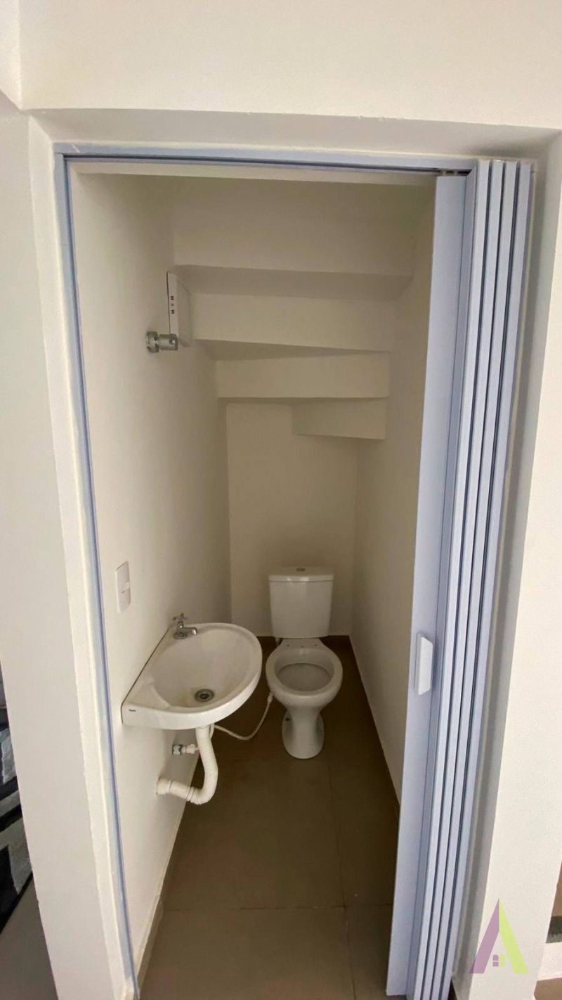 Sobrado em Condomínio Fechado de São Roque!