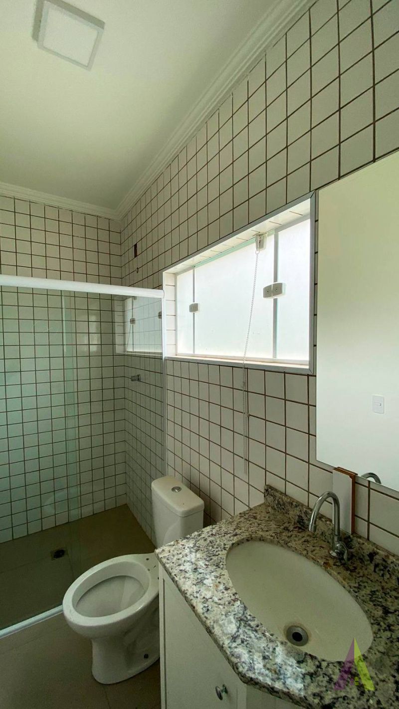 Sobrado em Condomínio Fechado de São Roque!