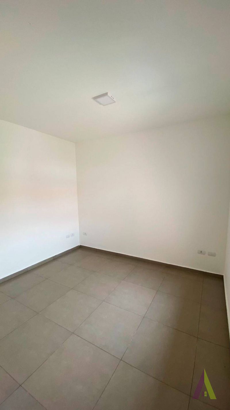 Sobrado em Condomínio Fechado de São Roque!