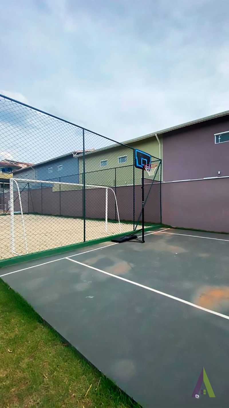 Sobrado em Condomínio Fechado de São Roque!