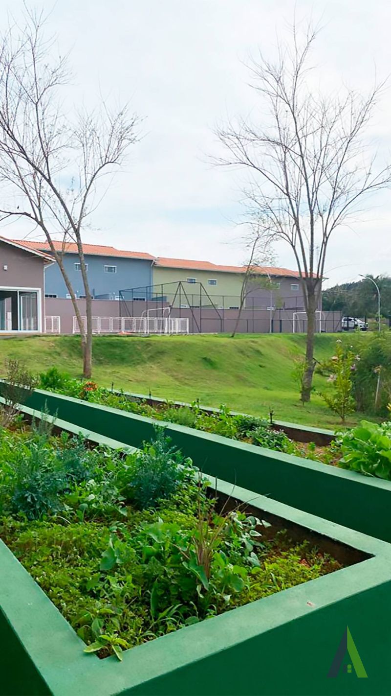 Sobrado em Condomínio Fechado de São Roque!