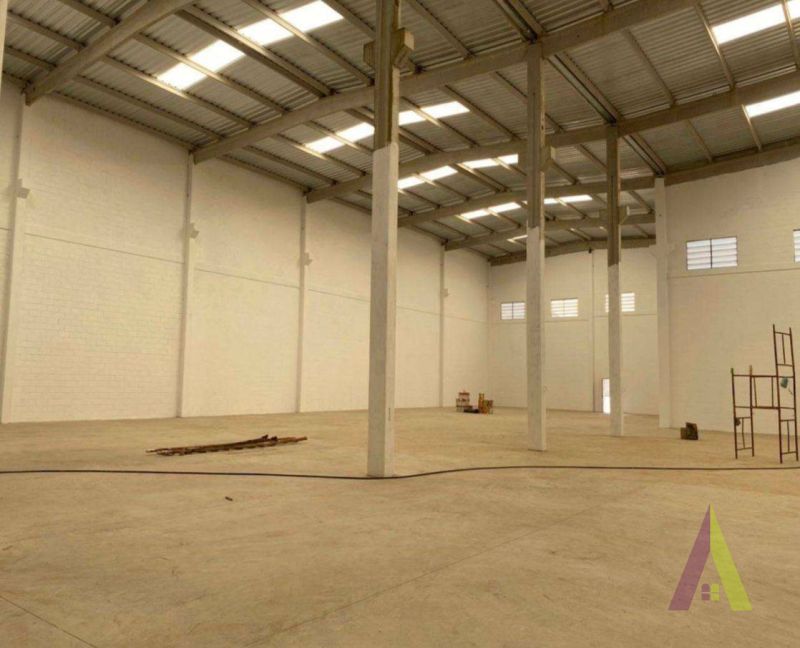 GalpÃ£o Industrial  no bairro Dona Catarina em SÃO ROQUE