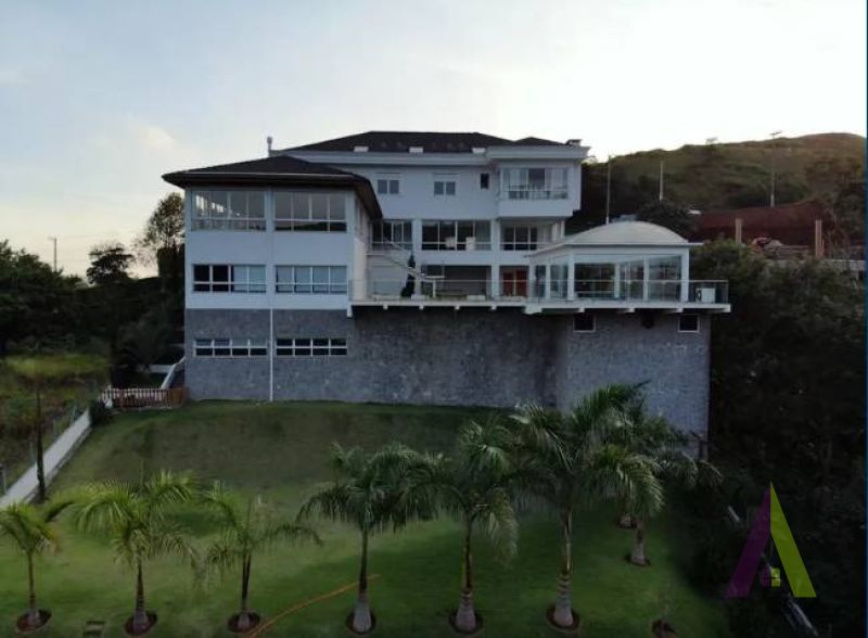Casa em CondomÃ­nio no bairro Vila Santo AntÃ´nio em SÃO ROQUE