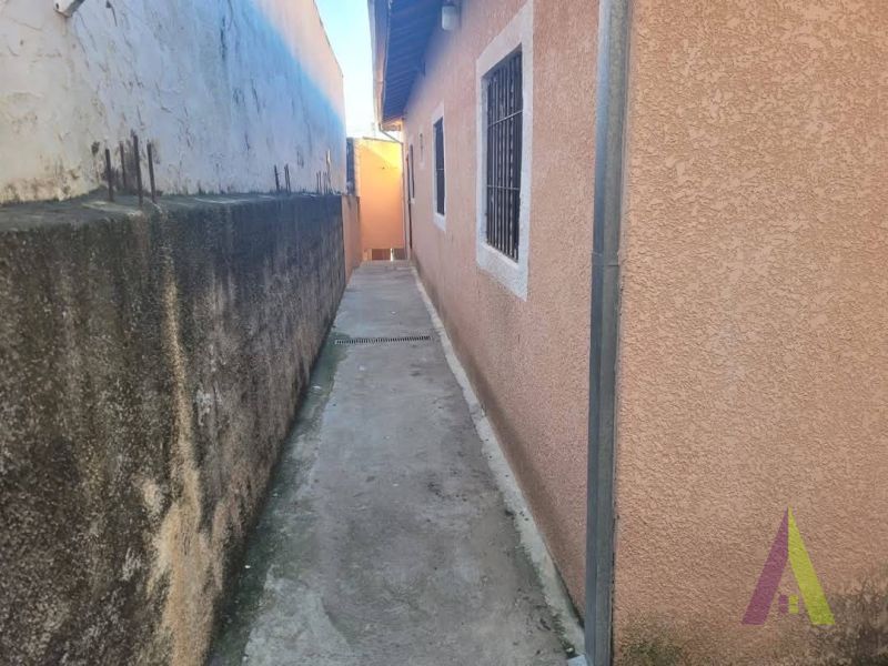 Casa no bairro jd Vitoria  em MAIRINQUE