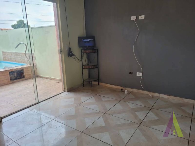 Casa no bairro jd Vitoria  em MAIRINQUE