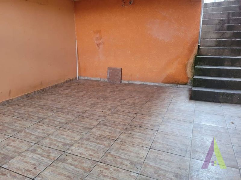 CASA   RUA IRACY SILVEIRA  NO BAIRRO JD ...